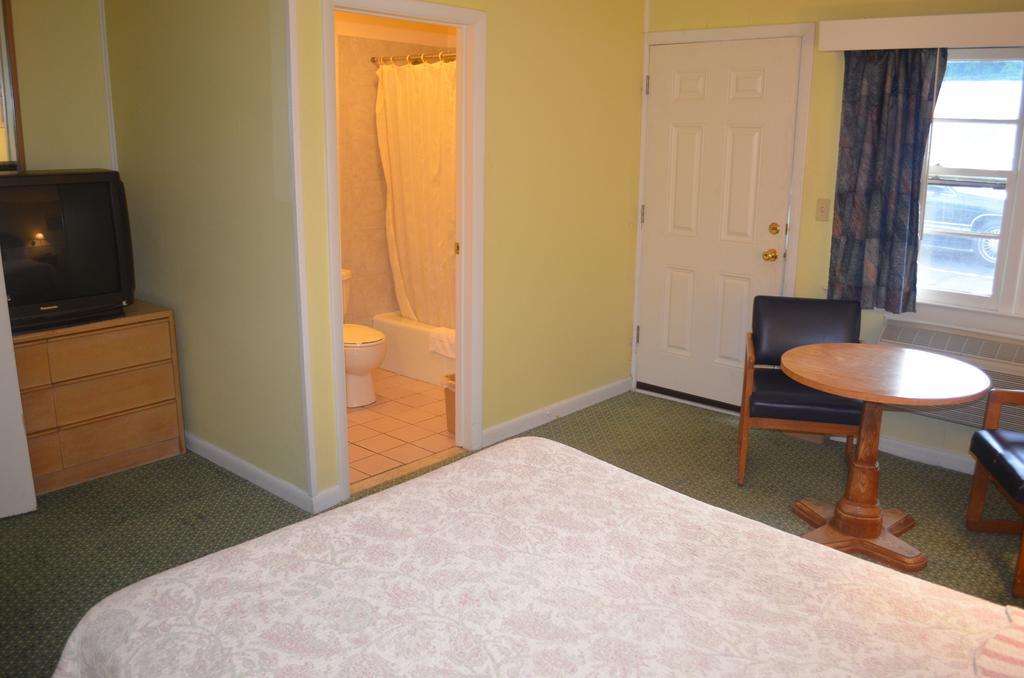 Clinton Motel 외부 사진