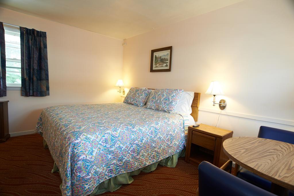 Clinton Motel 외부 사진
