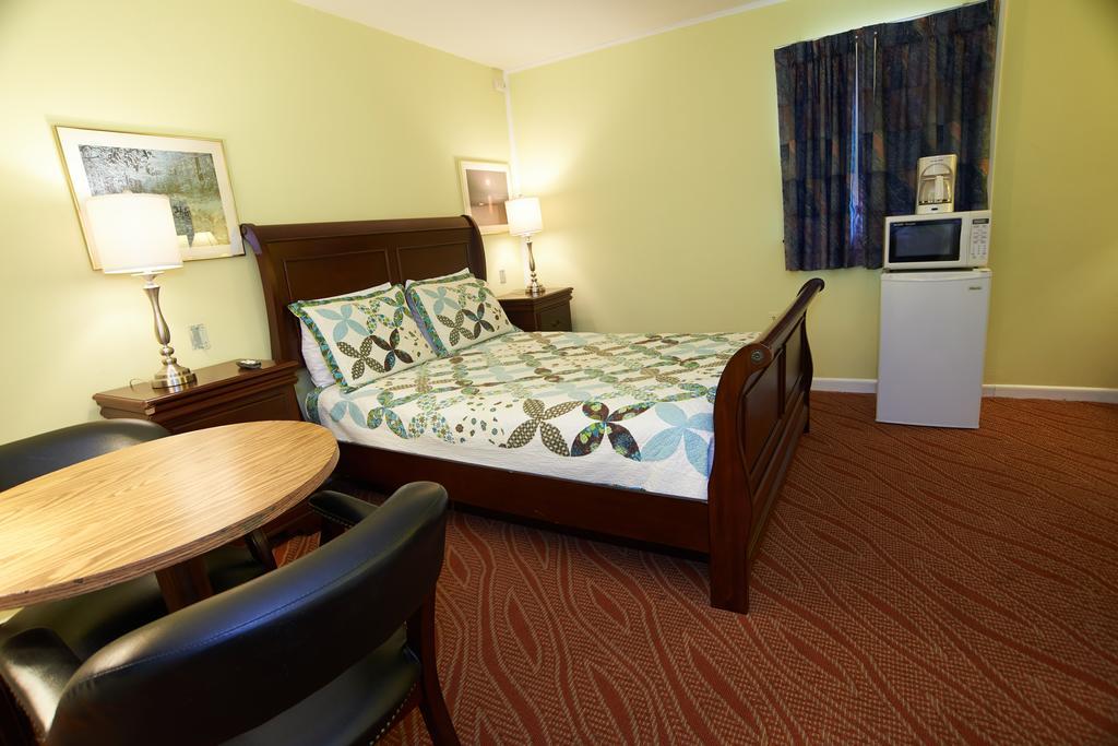 Clinton Motel 외부 사진