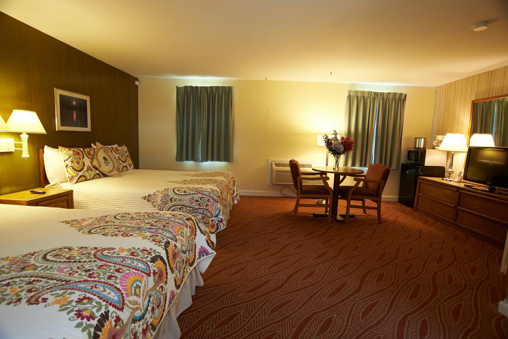 Clinton Motel 외부 사진
